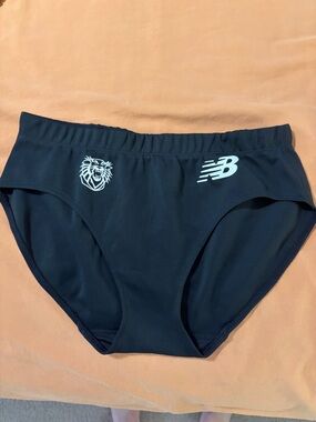 4 pairs New Balance Women’s Buns / Racing spandex